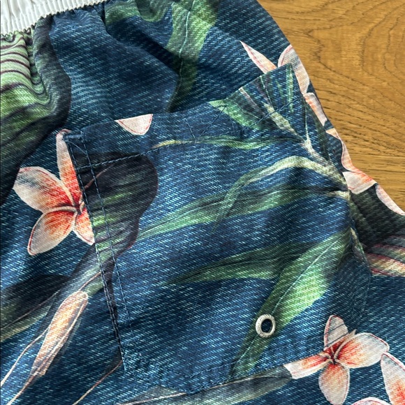 TEAMLTD Floral Print boardwalk swim shorts Men's Shorts size L - Picture 6 of 6